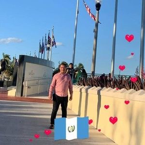 Meet your Posher, Esvin